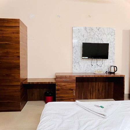 Sunflower Guest House Guwahati Esterno foto