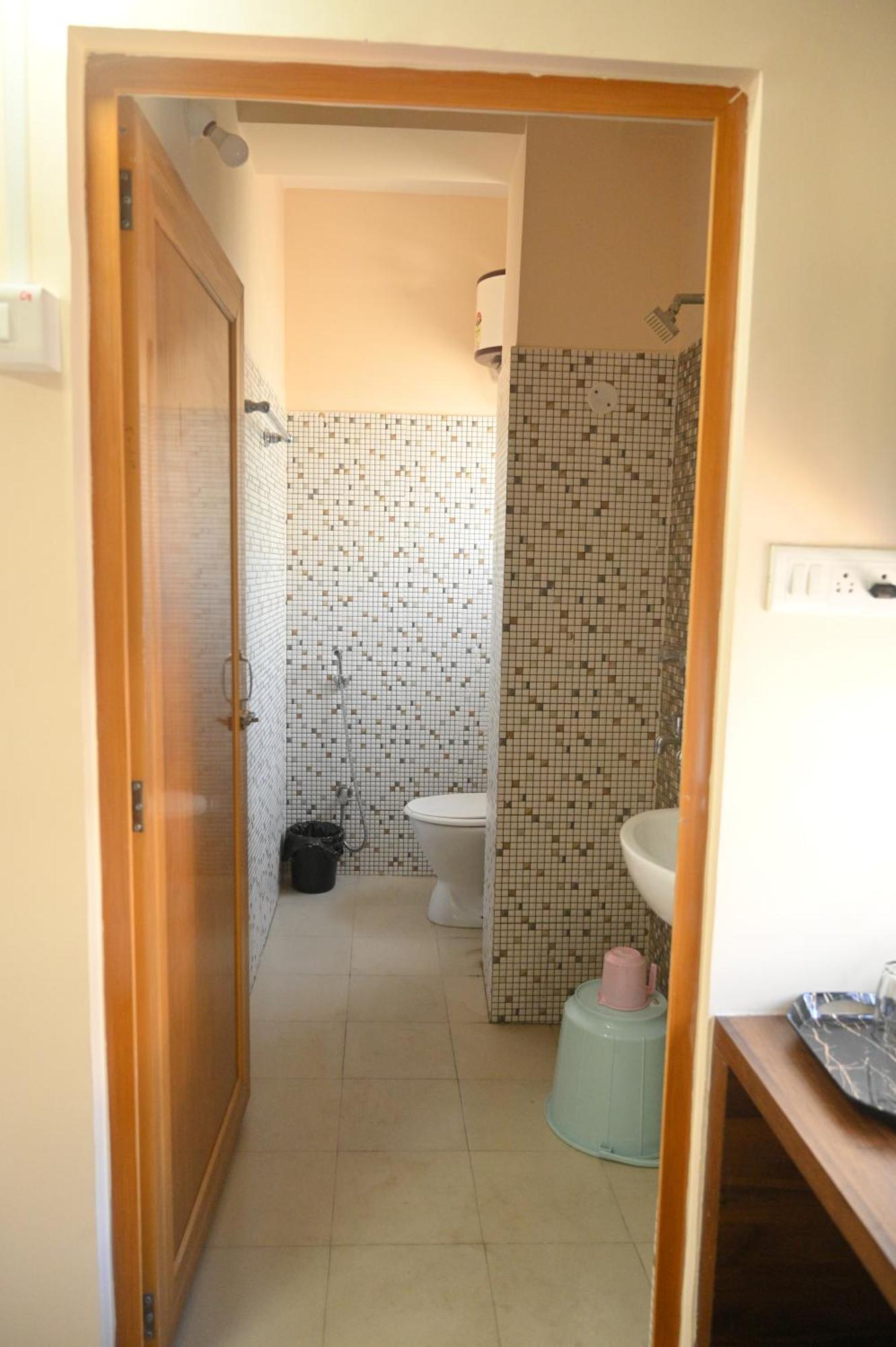 Sunflower Guest House Guwahati Esterno foto