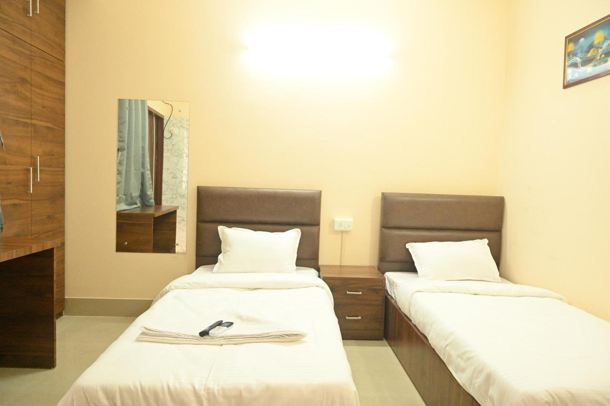 Sunflower Guest House Guwahati Esterno foto